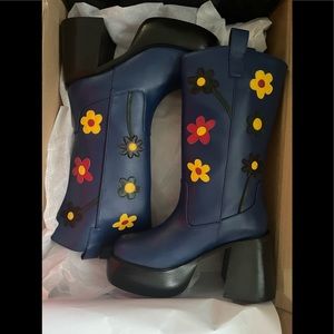 Dollskill delia’s boots
